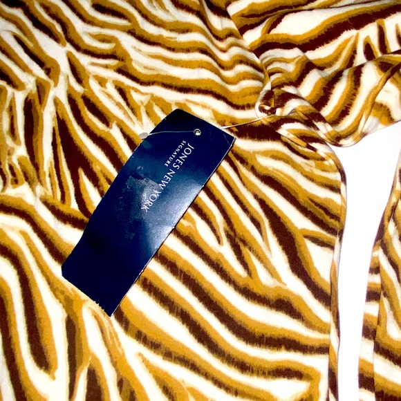 NWT JONES NY Animal Print Top - Picture 2 of 6